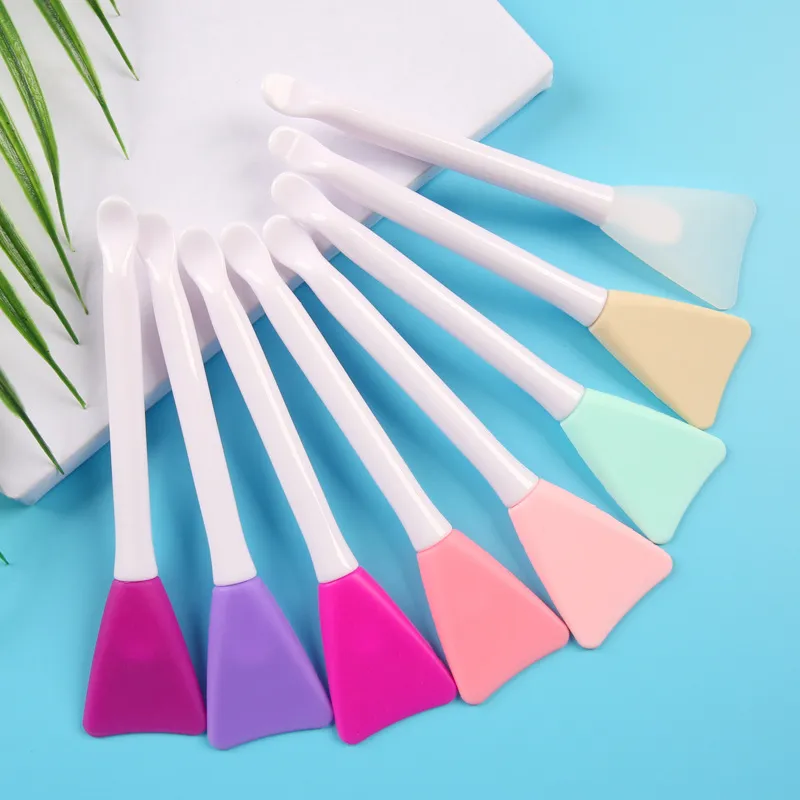 JINGLINGLONG Facial Soft Brush With Built-in Scoop Apply-on Soft Brush For Clay Mask Dedicated Beauty-1