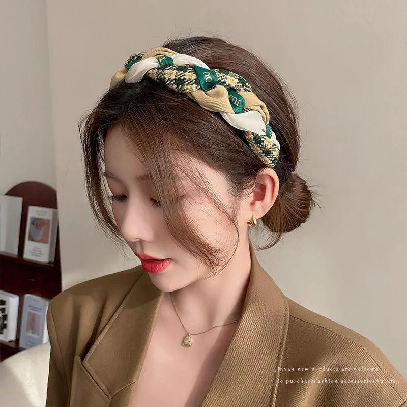 JINGLINGLONG Letter Twisted Headband For Washing Face Slip-Resistant Versatile Suitable For Women's With High Forehead-1