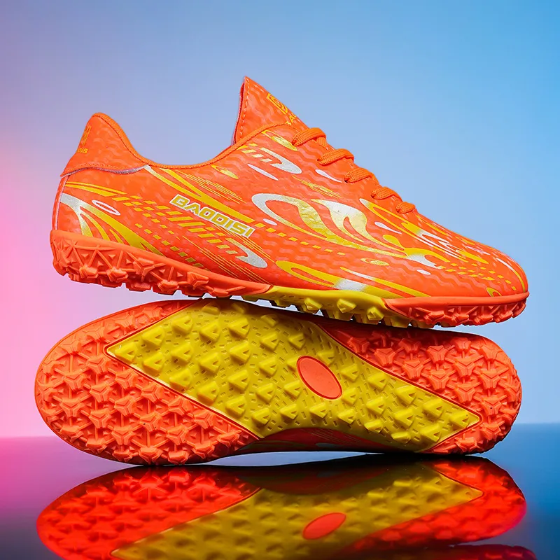 LONGDUIZHANG Soccer Shoes Unisex Low Top Orange Red/Black Gold/Black Sky Blue/White Gold-4