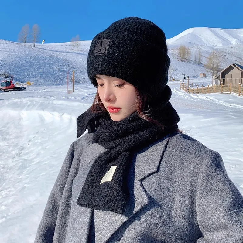 Yalu Beanies Women's-1