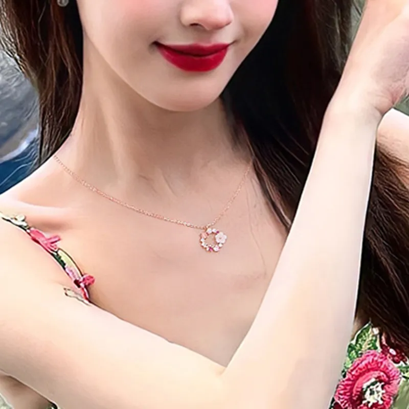 IWE Necklaces Women's-4