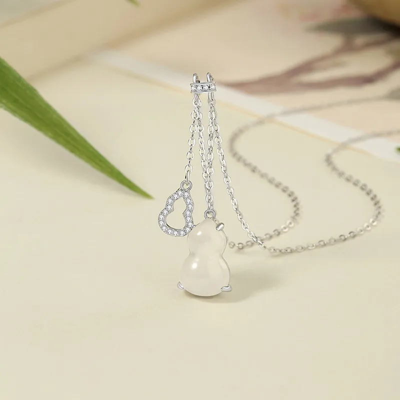 IWE Chalcedony Necklaces Women's-4