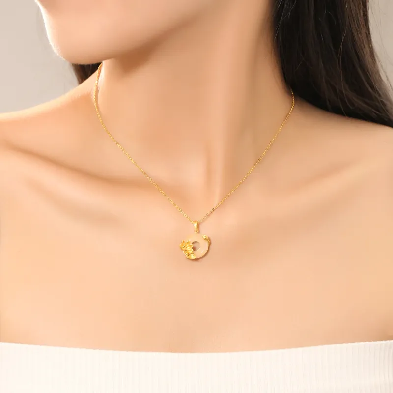 IWE Chalcedony Necklaces Women's-1