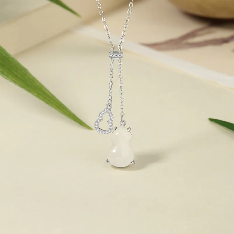IWE Chalcedony Necklaces Women's-5