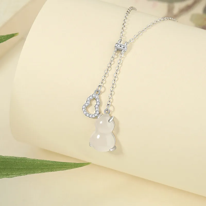 IWE Chalcedony Necklaces Women's-3