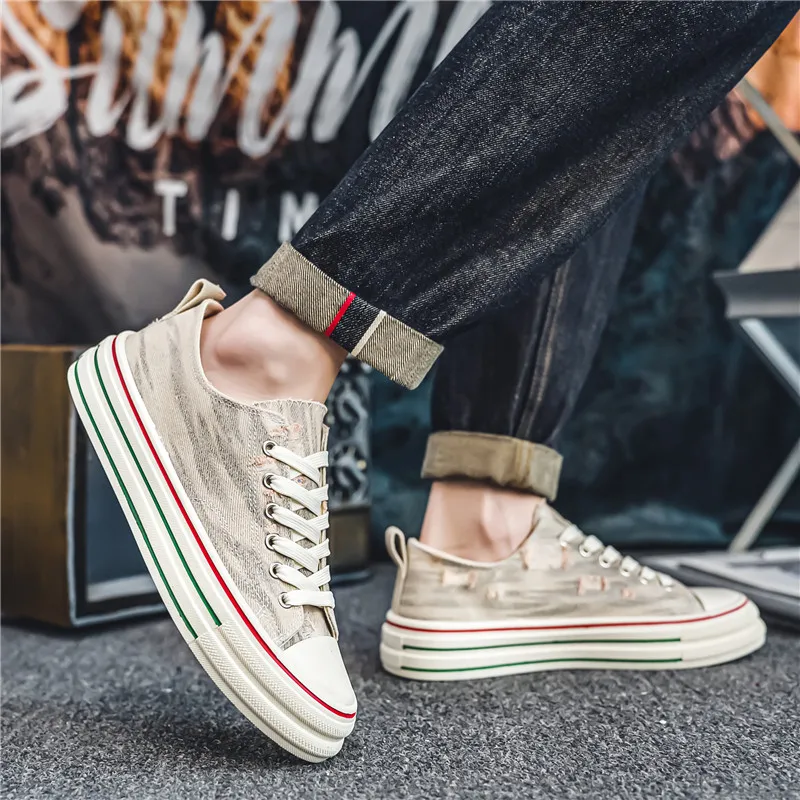 FCMM Low Top Canvas Shoes Men's-11