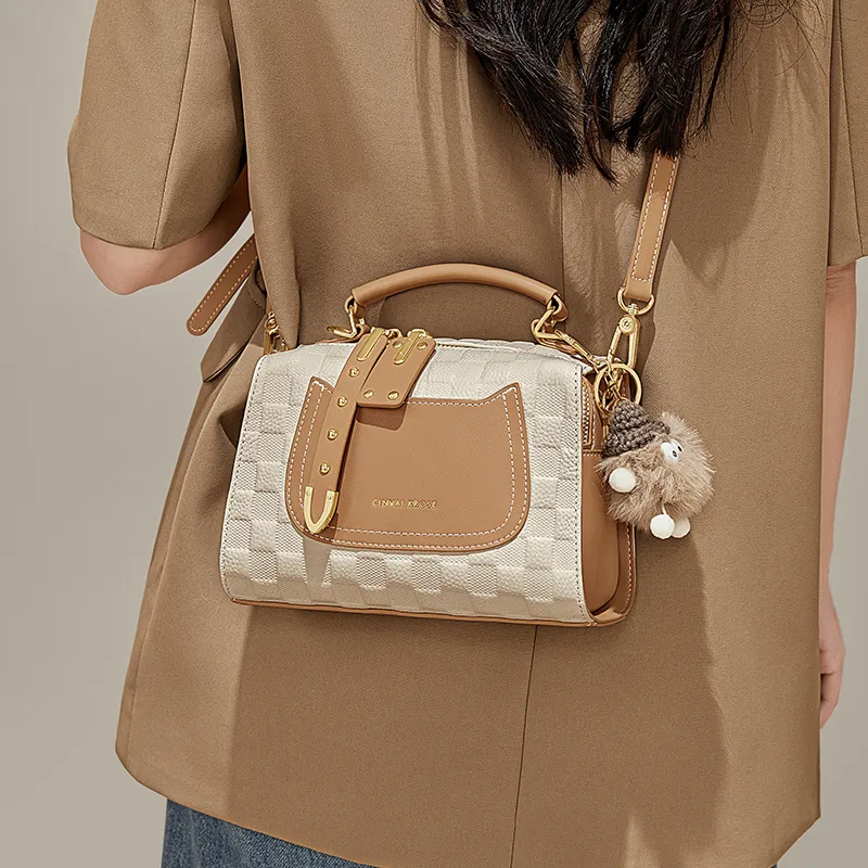CinvaiKrose Cow Leather With Synthetic Leather Shoulder Bag, Crossbody Bag, Handbag, Pillow Bag Regular Women's Ecru-3