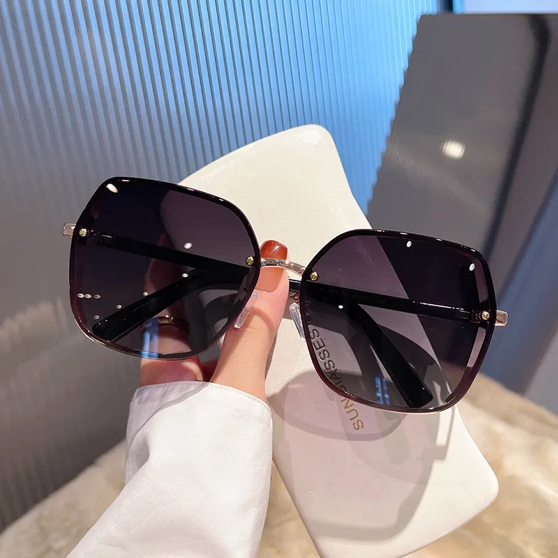 CinvaiKrose PC Metal Square Large Frame Sunglasses Women's-2