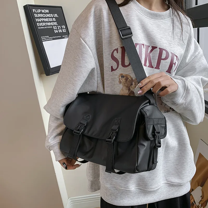 Travel Oxford Crossbody Bag Regular Unisex Black-4