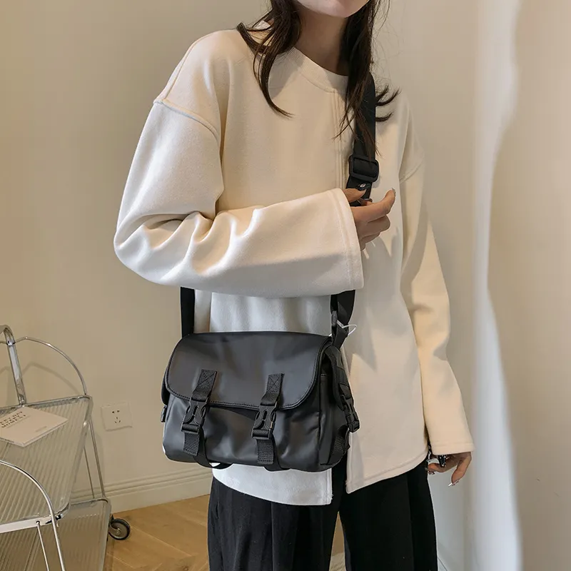 Travel Oxford Crossbody Bag Regular Unisex Black-9