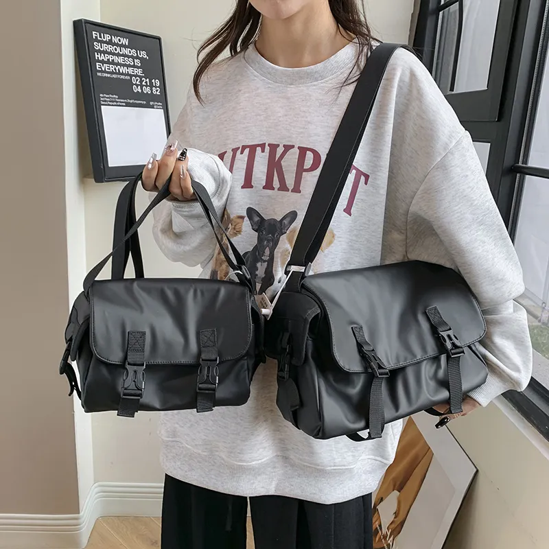 Travel Oxford Crossbody Bag Regular Unisex Black-5