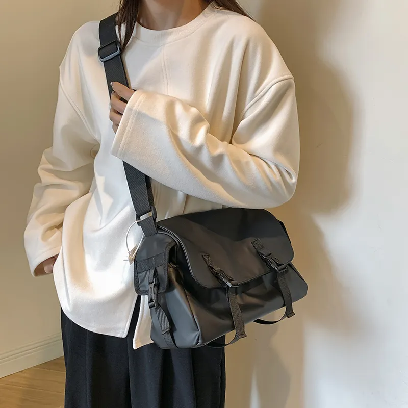 Travel Oxford Crossbody Bag Regular Unisex Black-8