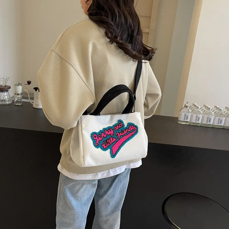 Travel Handbags-11