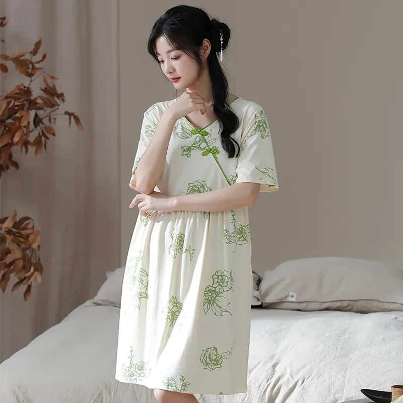 Lan Miao Cheongsam Women's Grass Green-2