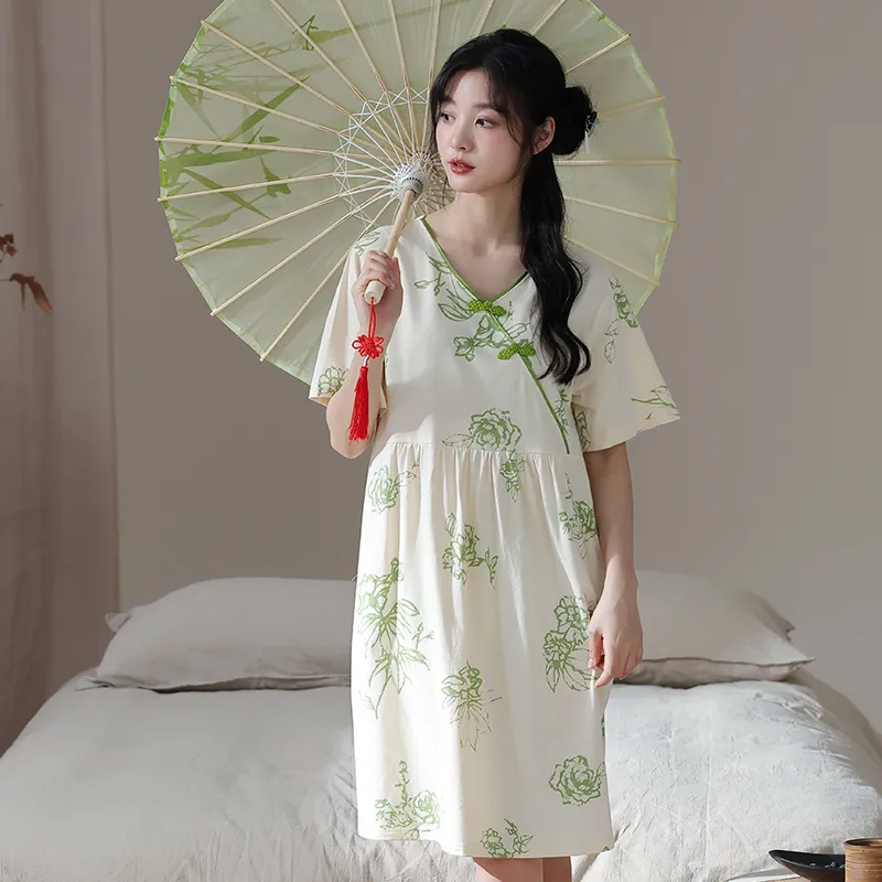 Lan Miao Cheongsam Women's Grass Green-5