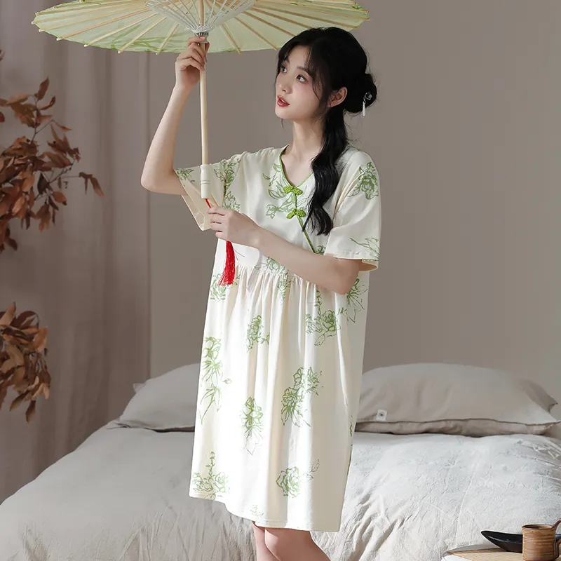 Lan Miao Cheongsam Women's Grass Green-4