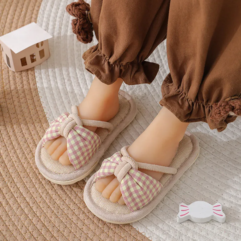 Gentle Welcome Slippers Cute Indoor Home Slip Resistant Home Slippers-1