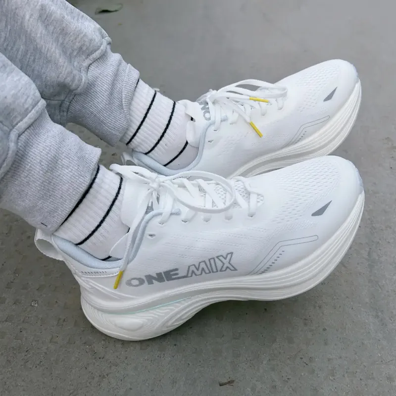 ONEMIX Beluga Whale Running Shoes Unisex White Dolphin-7