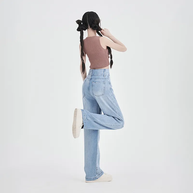 The New Age Family Jeans Women's Light Blue-9