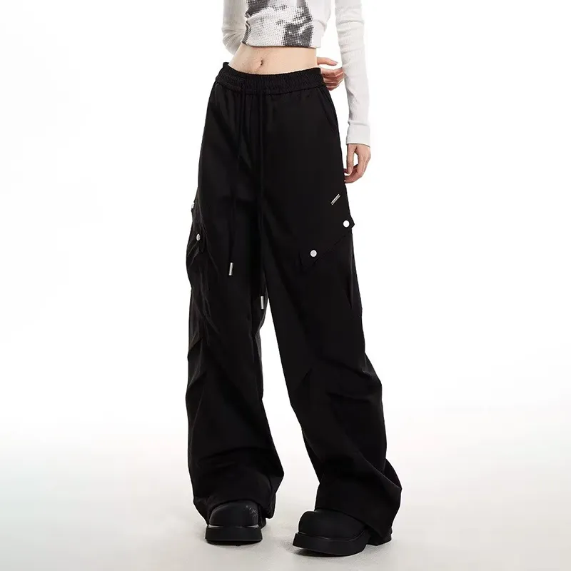 The New Age Family Cargo Pants Women's-9