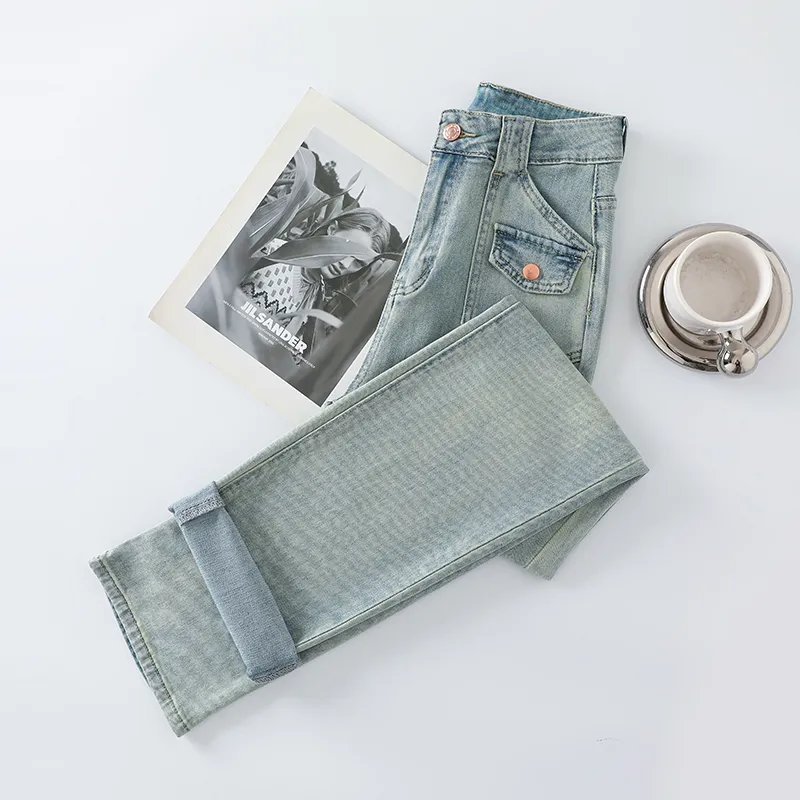 The New Age Family Jeans Women's-6
