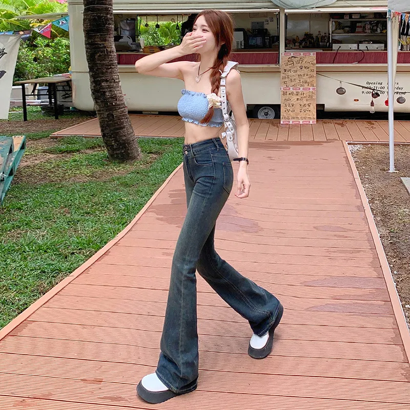 The New Age Family Jeans Women's-18