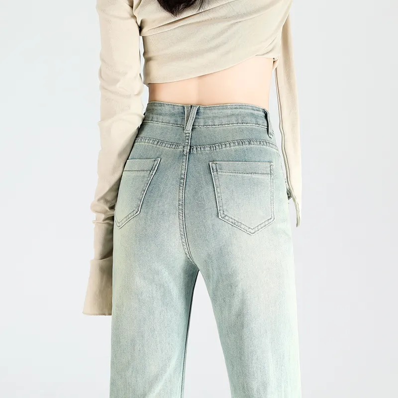The New Age Family Jeans Women's-8