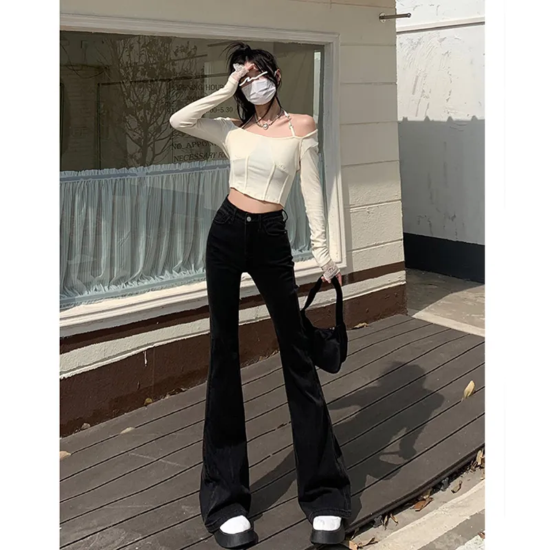 The New Age Family Jeans Women's-18