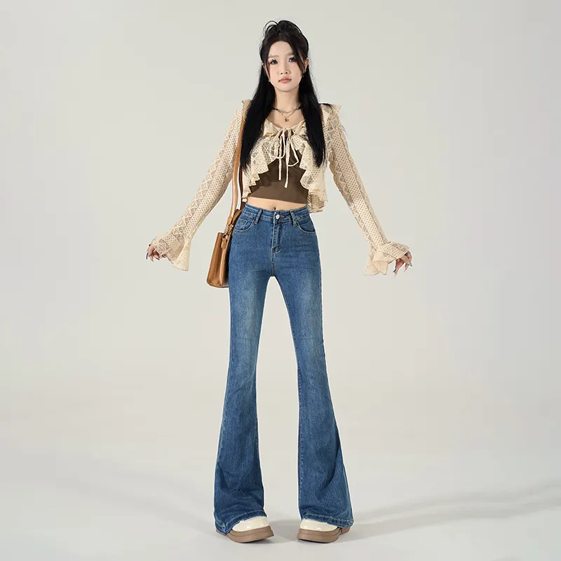 The New Age Family Jeans Women's-2
