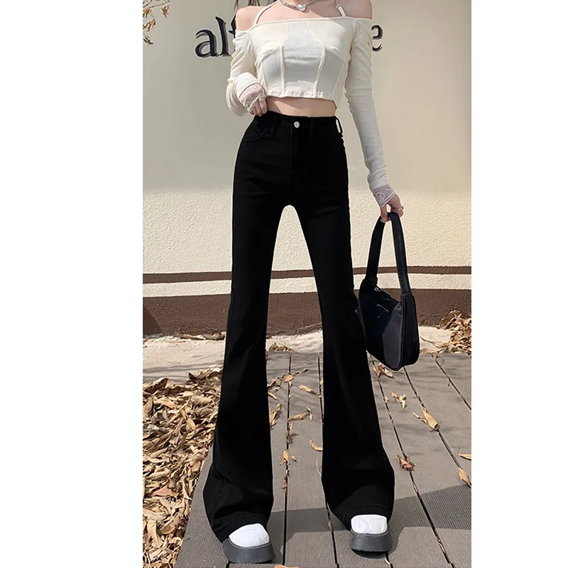 The New Age Family Jeans Women's-16