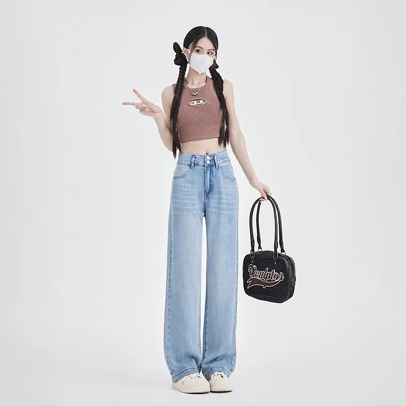 The New Age Family Jeans Women's Light Blue-8