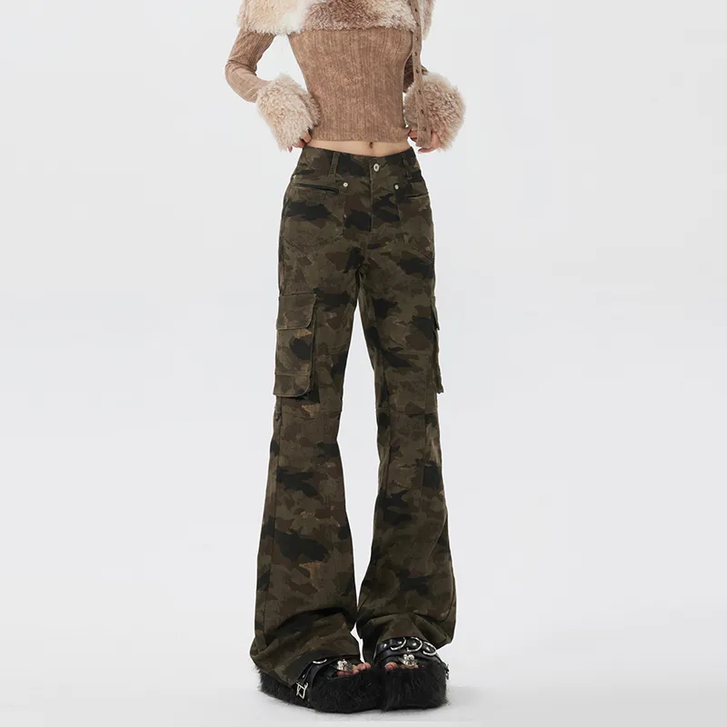 The New Age Family Cargo Pants Women's Camouflage-2