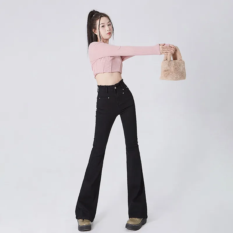 The New Age Family Jeans Women's-11