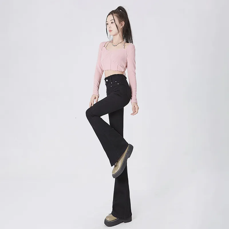 The New Age Family Jeans Women's-10