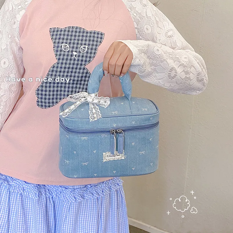 Gentle Welcome Portable Washed Denim Minimalist Style Large Capacity Makeup Bags-1