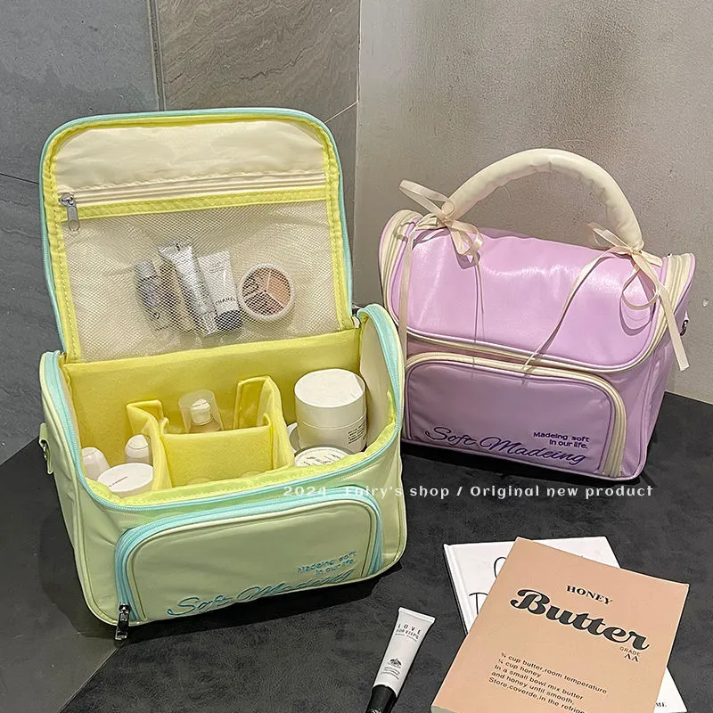Gentle Welcome Popular Small House Cute Portable Premium Feel Makeup Bags-7