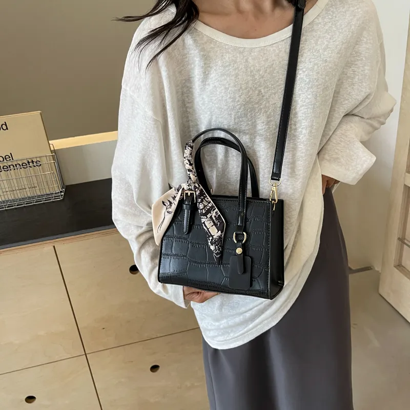 Yalu PU Crossbody One Shoulder Handbag Women's Multicolor-1