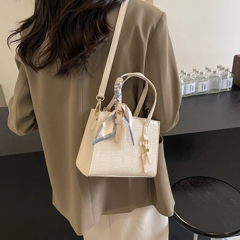Yalu PU Crossbody One Shoulder Handbag Women's Multicolor-20