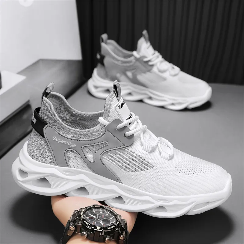 SUPEREDGE Abrasion Resistant Coverage Slip Resistant Low Top Casual Shoes Men's-6
