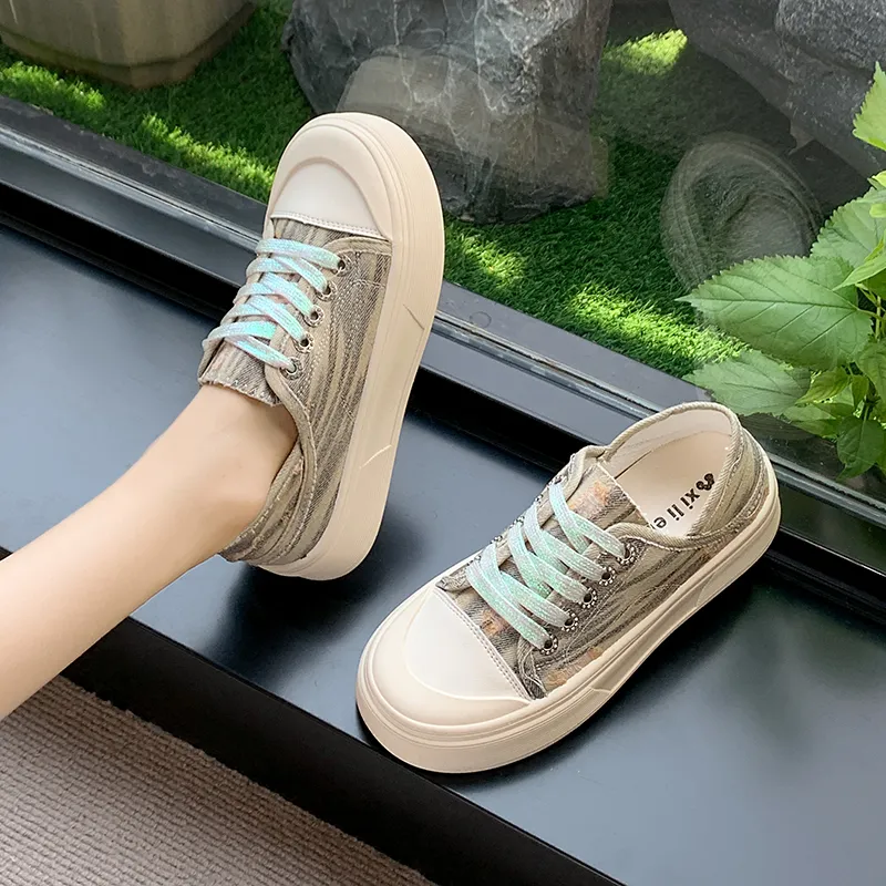 SUPEREDGE Anti Slip Wear Resistant Low Top Casual Shoes Women's-3