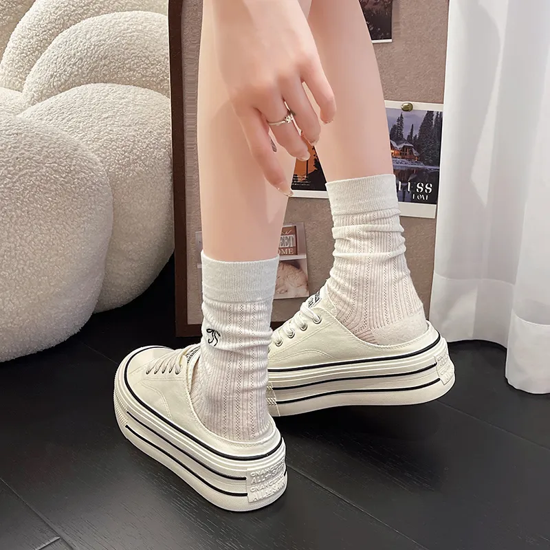 SUPEREDGE Quiet, Odor Resistant, Slip Resistant Closed Toe Slippers Women's-12