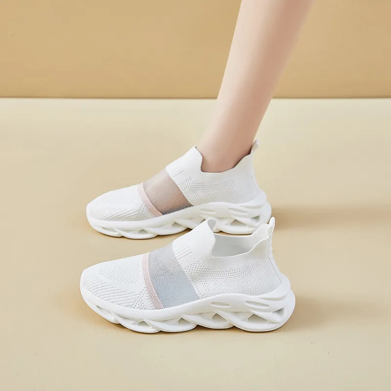 SUPEREDGE Shock Absorbers With Slip Resistant Features Low Top Casual Running Shoes Women's-1