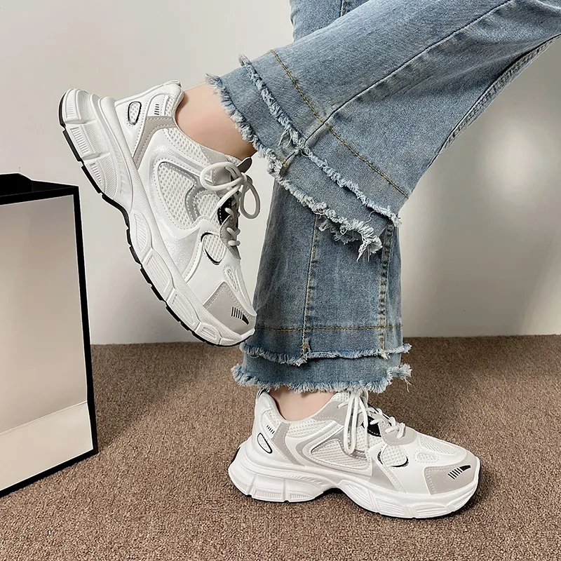 SUPEREDGE Slip Resistant And Abrasion Resistant Coverage Low Top Chunky Sneakers Women's White Black-2