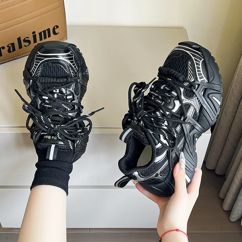 SUPEREDGE Shock Absorbers With Slip Resistant And Abrasion Resistant Properties Low Top Chunky Sneakers Unisex-1