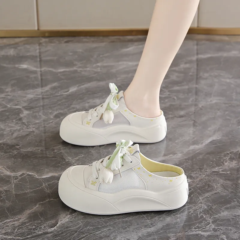 SUPEREDGE Quiet Slip Resistant Closed Toe Slippers Women's-7