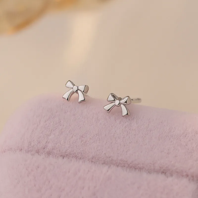 UABA 999 Fine Silver Stud Earrings Women's-1