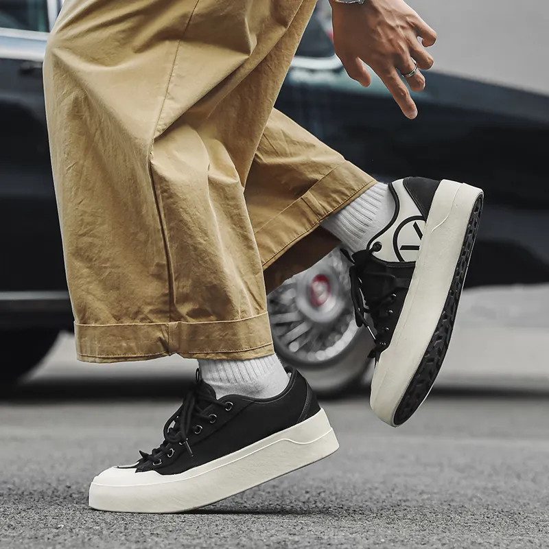 ROBINHOOD Abrasion Resistant, Lightweight, And Breathable Low Top Skateboard Shoes Unisex Box Included-4