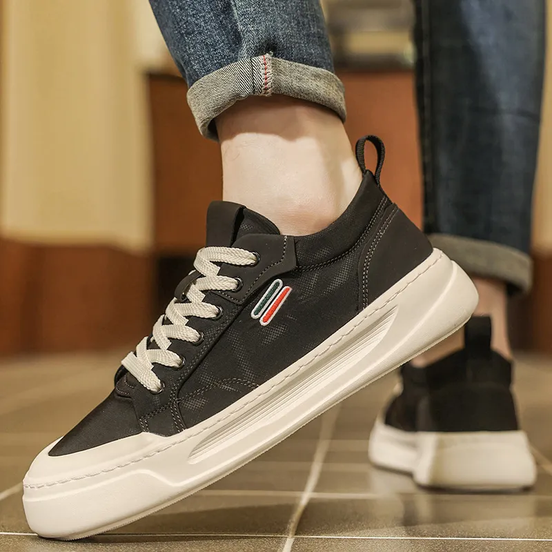 ROBINHOOD Wear resistant, Lightweight, Breathable, And Non slip. Low Top Skateboard Shoes Men's Box Included-3