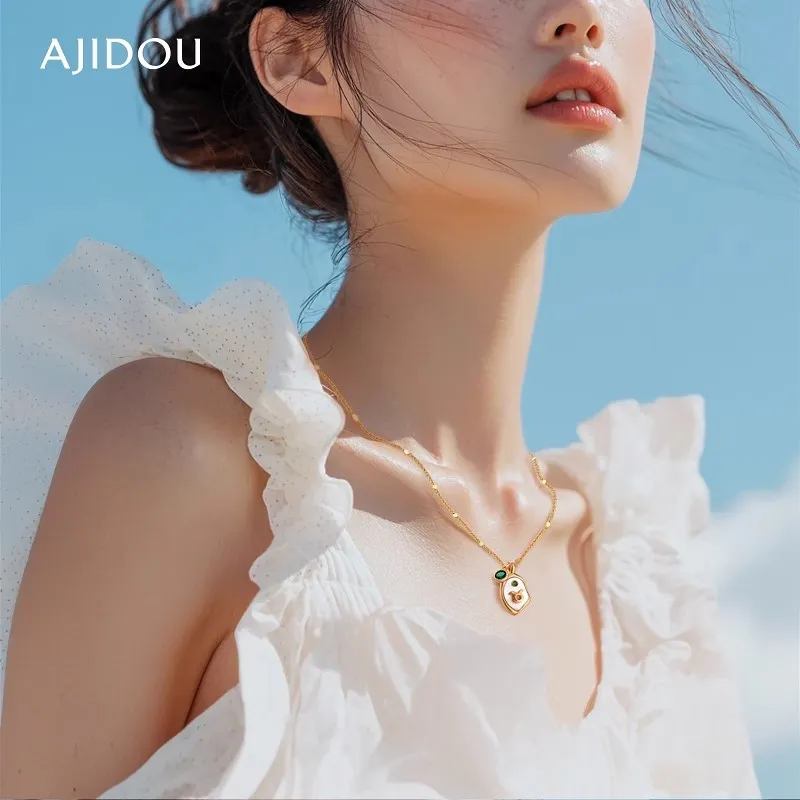 AJIDOU Shell Necklaces Women's Gold-1