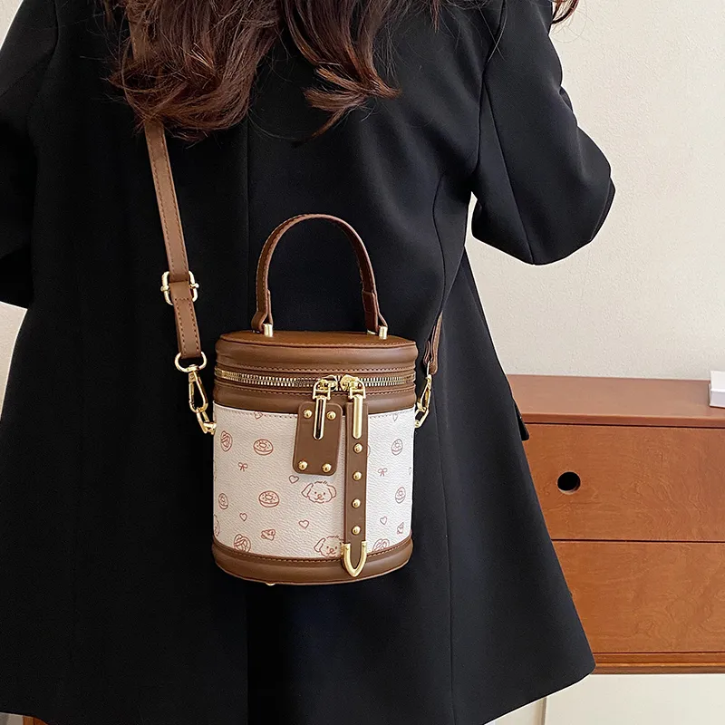 TOUTSEUL YOLO PU Bucket Bag, Crossbody Handbag Women's White/Brown-3